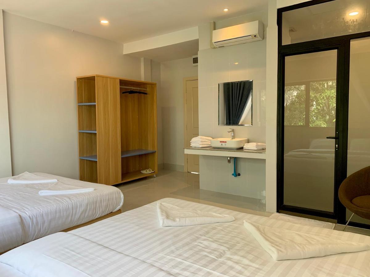 Nico'S Hotel And Skybar Siem Reap Exterior foto