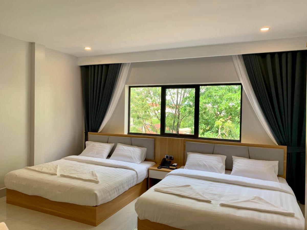 Nico'S Hotel And Skybar Siem Reap Exterior foto