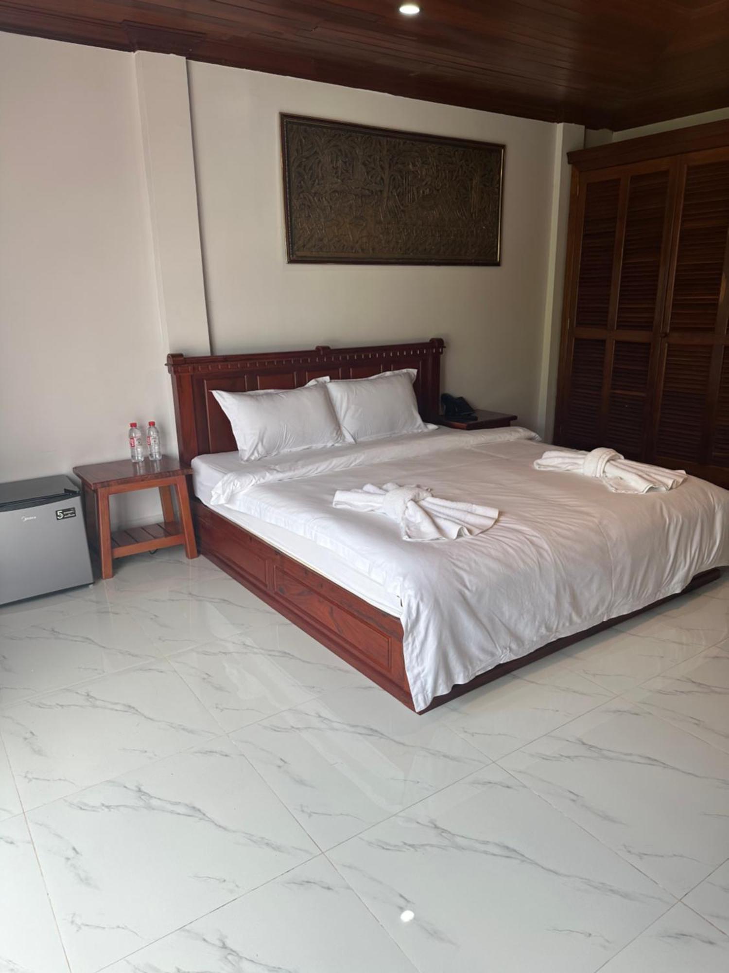 Nico'S Hotel And Skybar Siem Reap Exterior foto