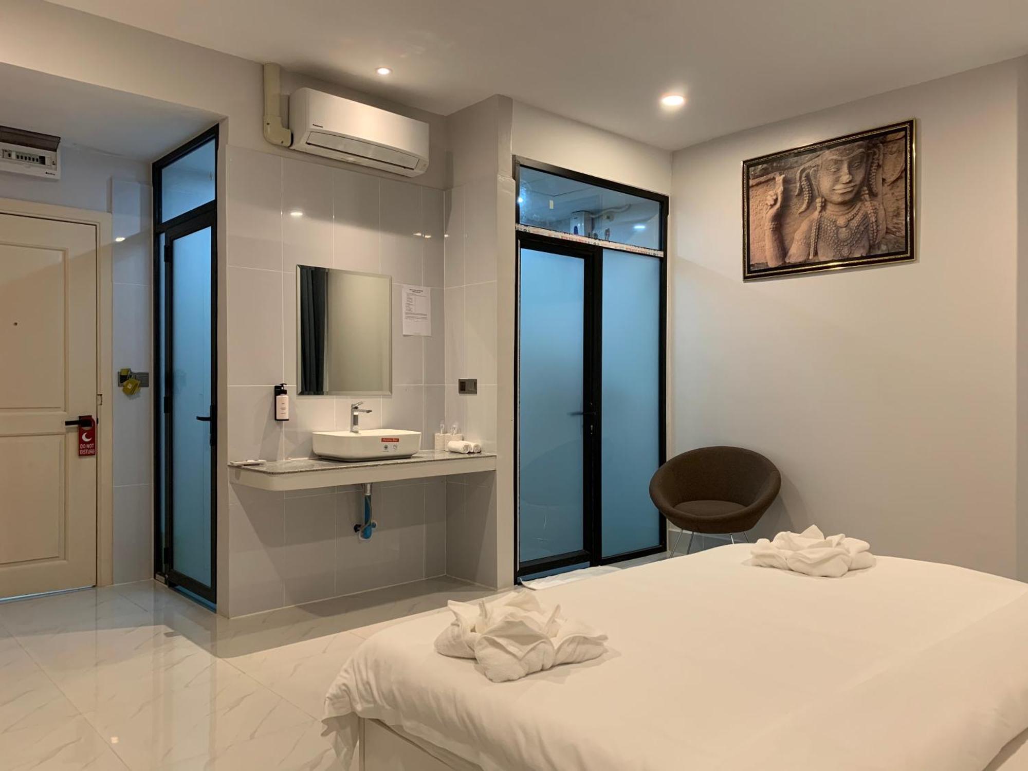 Nico'S Hotel And Skybar Siem Reap Exterior foto